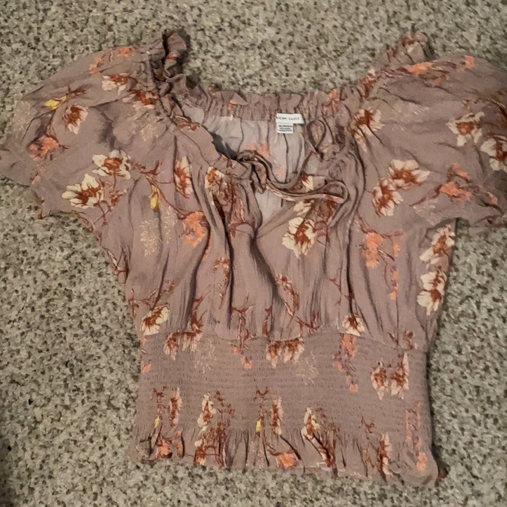 Off-the-shoulderTop